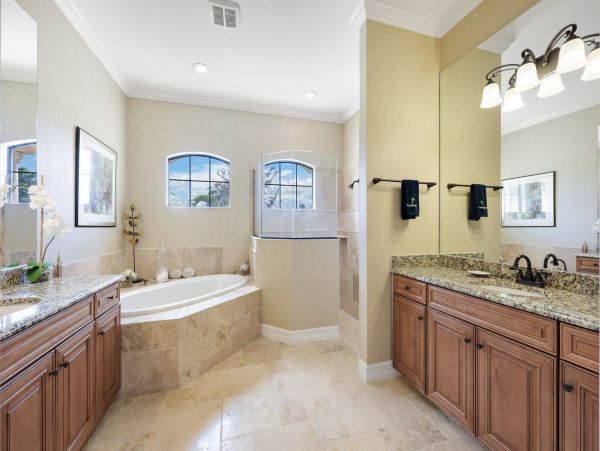 Luxury Naples, FL Vacation Rental - Golf Course Estate