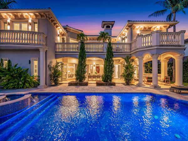 Waterfront Luxury Vacation Rental - Mediterranean - Style Villa with Private Dock