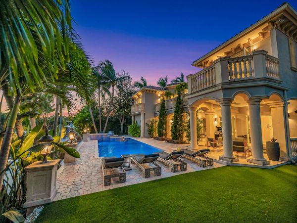 Waterfront Luxury Vacation Rental - Mediterranean - Style Villa with Private Dock