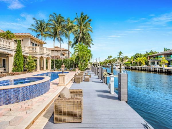 Waterfront Luxury Vacation Rental - Mediterranean - Style Villa with Private Dock