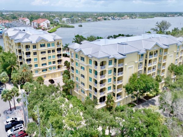 Luxury Penthouse in Siesta Key - 3 Bedroom Condo Your Ideal Beach Getaway