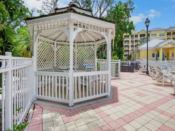 Luxury Penthouse in Siesta Key - 3 Bedroom Condo Your Ideal Beach Getaway
