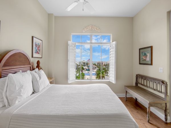 Luxury Penthouse in Siesta Key - 3 Bedroom Condo Your Ideal Beach Getaway