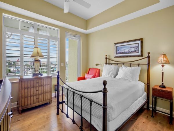 Luxury Penthouse in Siesta Key - 3 Bedroom Condo Your Ideal Beach Getaway