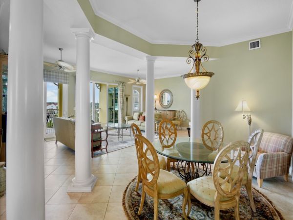 Luxury Penthouse in Siesta Key - 3 Bedroom Condo Your Ideal Beach Getaway