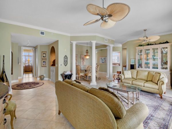Luxury Penthouse in Siesta Key - 3 Bedroom Condo Your Ideal Beach Getaway
