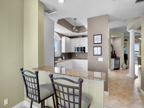 Luxury Penthouse in Siesta Key - 3 Bedroom Condo Your Ideal Beach Getaway