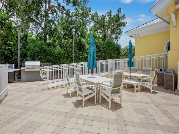 Luxury Penthouse in Siesta Key - 3 Bedroom Condo Your Ideal Beach Getaway