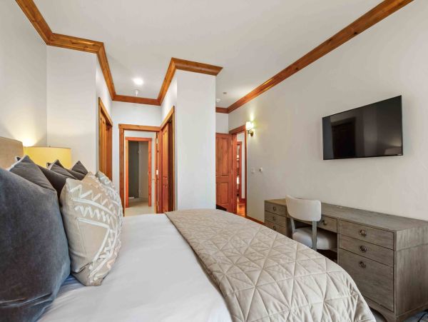 Stunning Beaver Creek Vacation Rental - Spacious Condo with Top Amenities