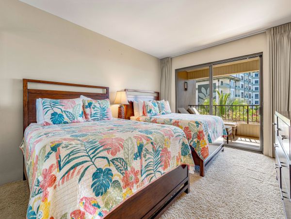Luxury 7th-Floor Suite with Ocean Views in Kaanapali, Maui