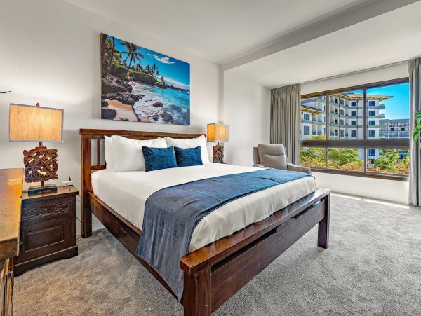 Luxury 7th-Floor Suite with Ocean Views in Kaanapali, Maui