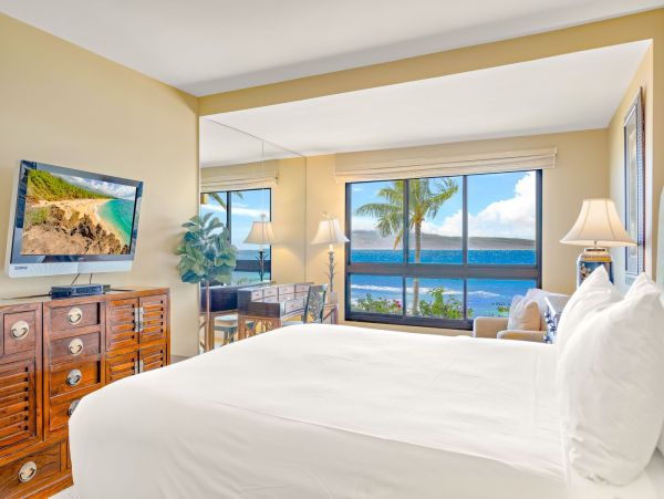 Luxurious Oceanfront 2-Bedroom Residence in Kaanapali - Great Resort Amenities