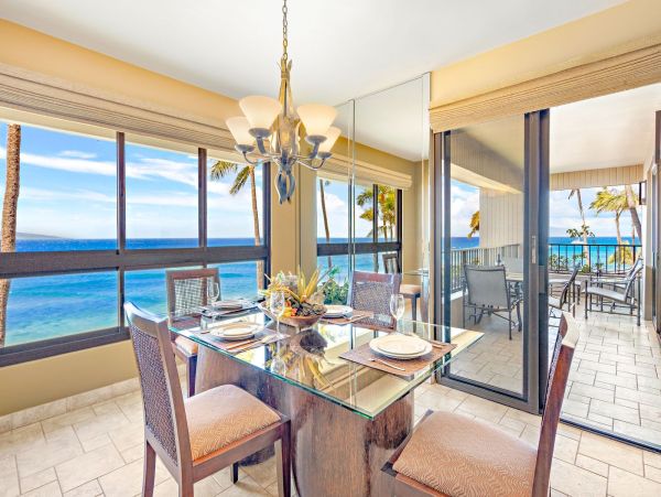Luxurious Oceanfront 2-Bedroom Residence in Kaanapali - Great Resort Amenities