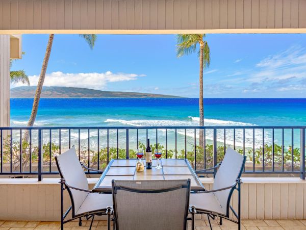 Luxurious Oceanfront 2-Bedroom Residence in Kaanapali - Great Resort Amenities