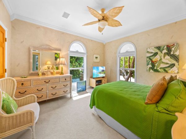 Luxurious Beachfront Four Bedroom Home with Breathtaking Gulf & Bay Views