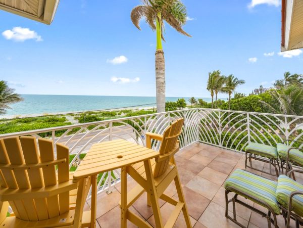 Luxurious Beachfront Four Bedroom Home with Breathtaking Gulf & Bay Views