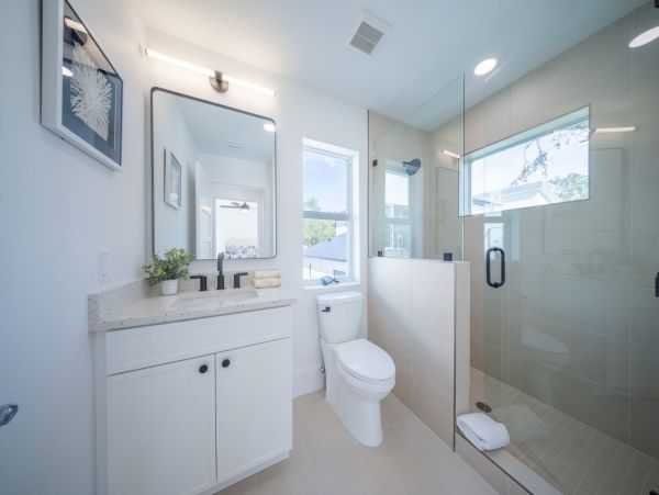 Luxurious 6-Bedroom Sarasota  Pool & Main House & Guest House Rooftop Terrace