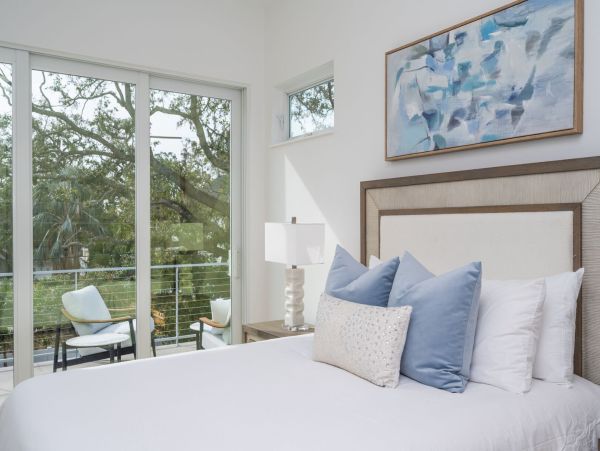 Luxurious 6-Bedroom Sarasota  Pool & Main House & Guest House Rooftop Terrace