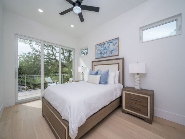 Luxurious 6-Bedroom Sarasota  Pool & Main House & Guest House Rooftop Terrace