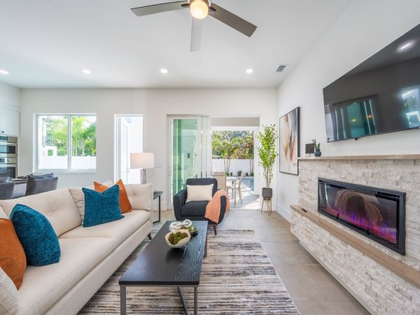 Luxurious 6-Bedroom Sarasota  Pool & Main House & Guest House Rooftop Terrace