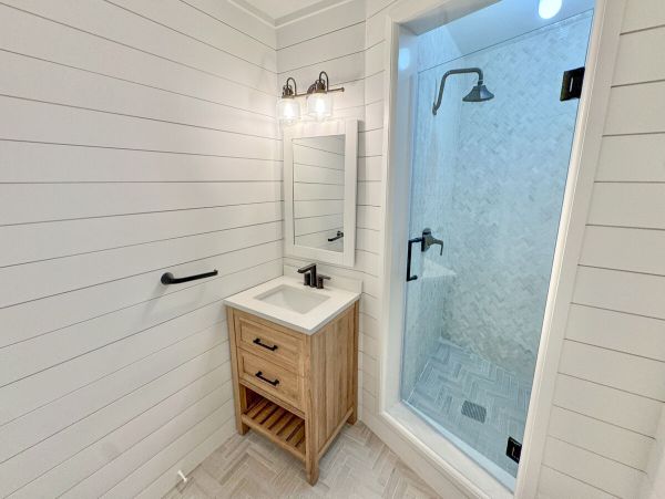 Luxurious 6_Bedroom Home in Holmes Beach - Steps from the Gulf