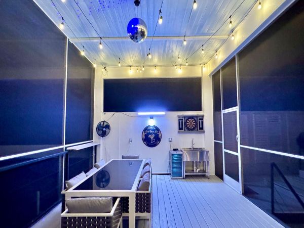 Luxurious 6_Bedroom Home in Holmes Beach - Steps from the Gulf