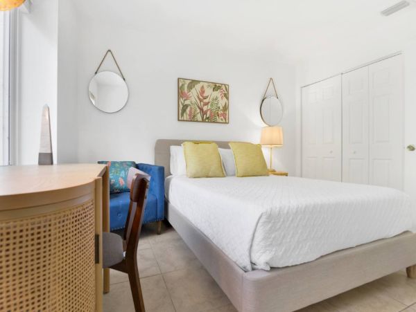 Luxurious 3-Bedroom Condo in West Boca Raton - Ideal for Tennis & Family Getaways