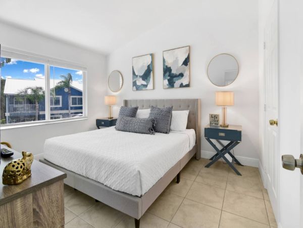 Luxurious 3-Bedroom Condo in West Boca Raton - Ideal for Tennis & Family Getaways