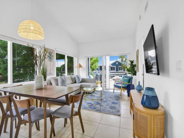 Luxurious 3-Bedroom Condo in West Boca Raton - Ideal for Tennis & Family Getaways