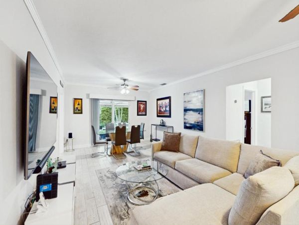 Luxury Fort Lauderdale Retreat with 3-Bedroom & Private Pool