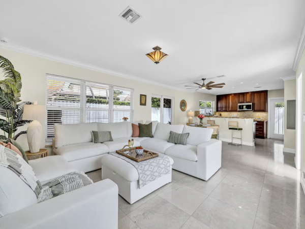 Fort Lauderdale Vacation Rental - Courtyard Pool Home Near Beach
