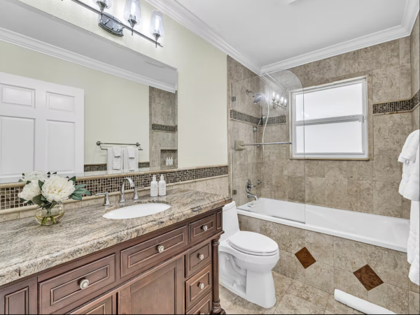 Fort Lauderdale Vacation Rental - Courtyard Pool Home Near Beach