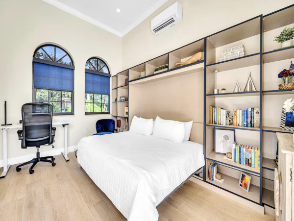 Fort Lauderdale Vacation Rental - Courtyard Pool Home Near Beach
