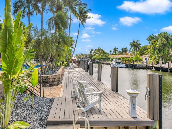 Luxurious Waterfront Property in Fort Lauderdale - Ideal for Families
