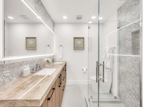 Luxurious Waterfront Property in Fort Lauderdale - Ideal for Families