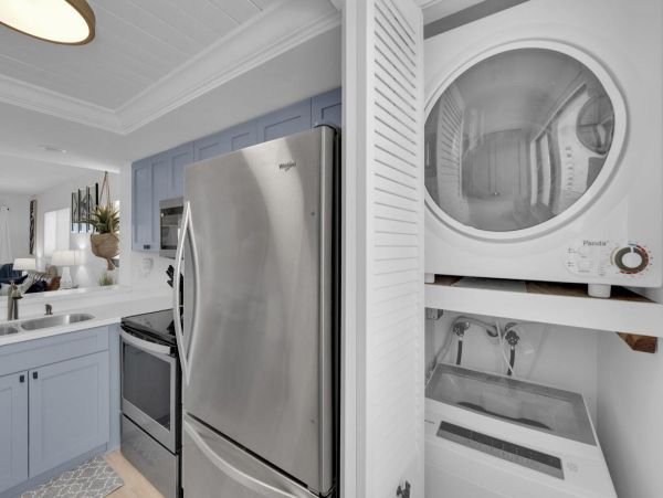 Beachfront Paradise at Fort Myers - Stunning Condo Rental Two Bedroom