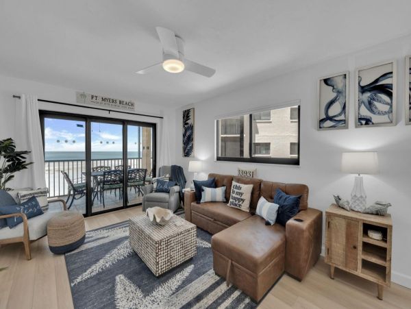 Beachfront Paradise at Fort Myers - Stunning Condo Rental Two Bedroom