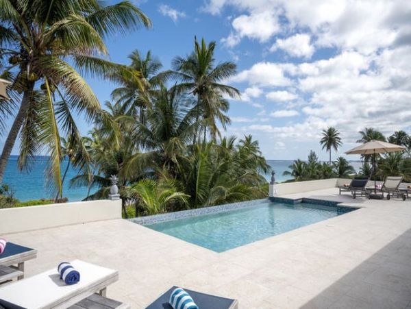 Luxurious Beachfront Four Bedroom Rental in Eleuthera