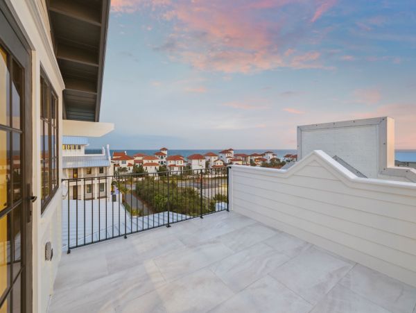 Luxurious Beachfront Home with Private Pool in Dune Allen Beach