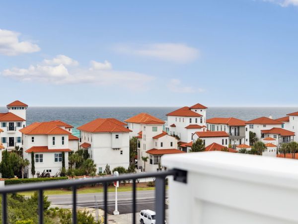 Luxurious Beachfront Home with Private Pool in Dune Allen Beach