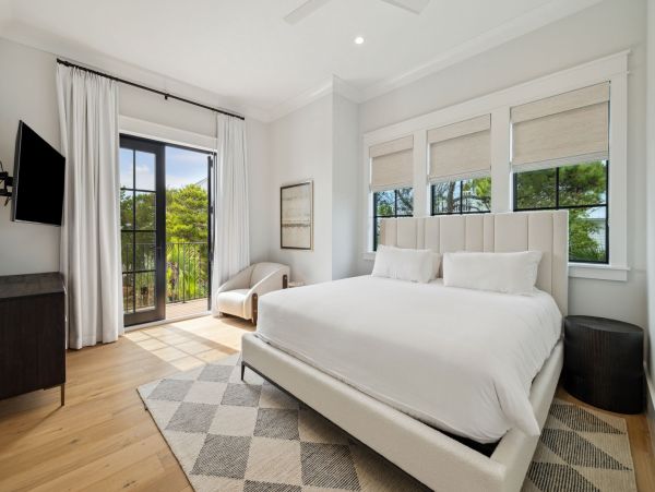 Luxurious Beachfront Home with Private Pool in Dune Allen Beach