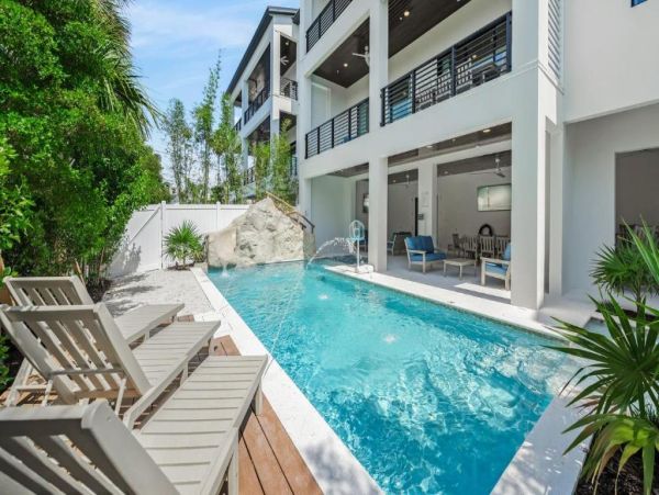 Clearwater Home 1095074