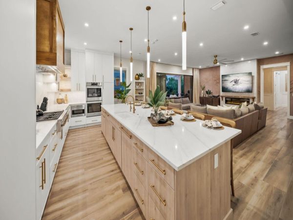 World Class Luxury Walk to Siesta Key Village Vacation Home NEW ARRIVAL!