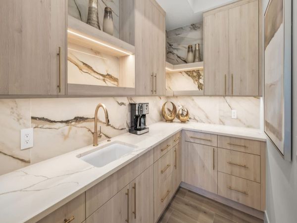 World Class Luxury Walk to Siesta Key Village Vacation Home NEW ARRIVAL!