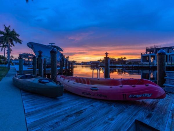 Luxurious Villa Escape in Cape Coral - Gulf Access Retreat