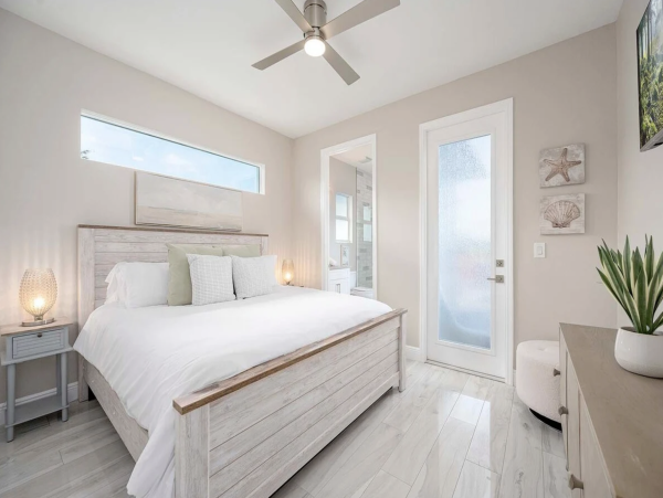 Luxury Gulf Access Villa NW Cape Coral
