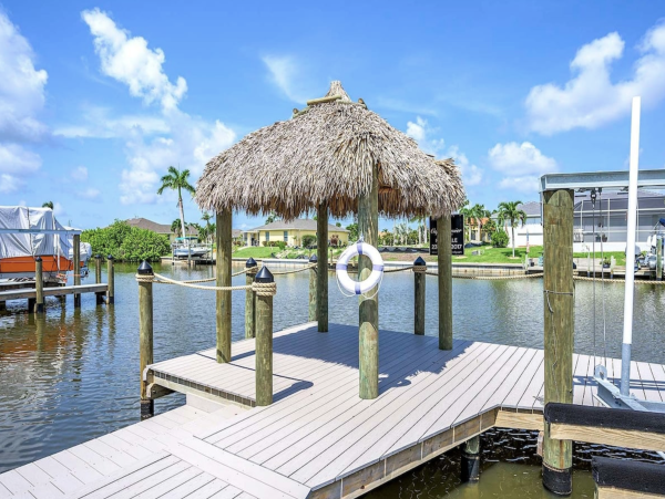 Luxury Gulf Access Villa NW Cape Coral