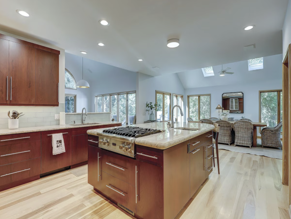 Luxurious Hilton Head Retreat - Steps from the Beach