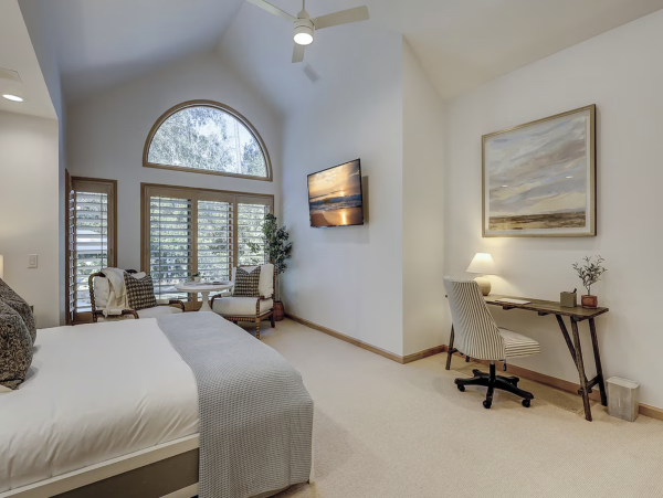 Luxurious Hilton Head Retreat - Steps from the Beach