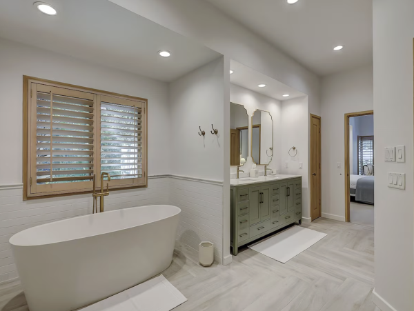 Luxurious Hilton Head Retreat - Steps from the Beach